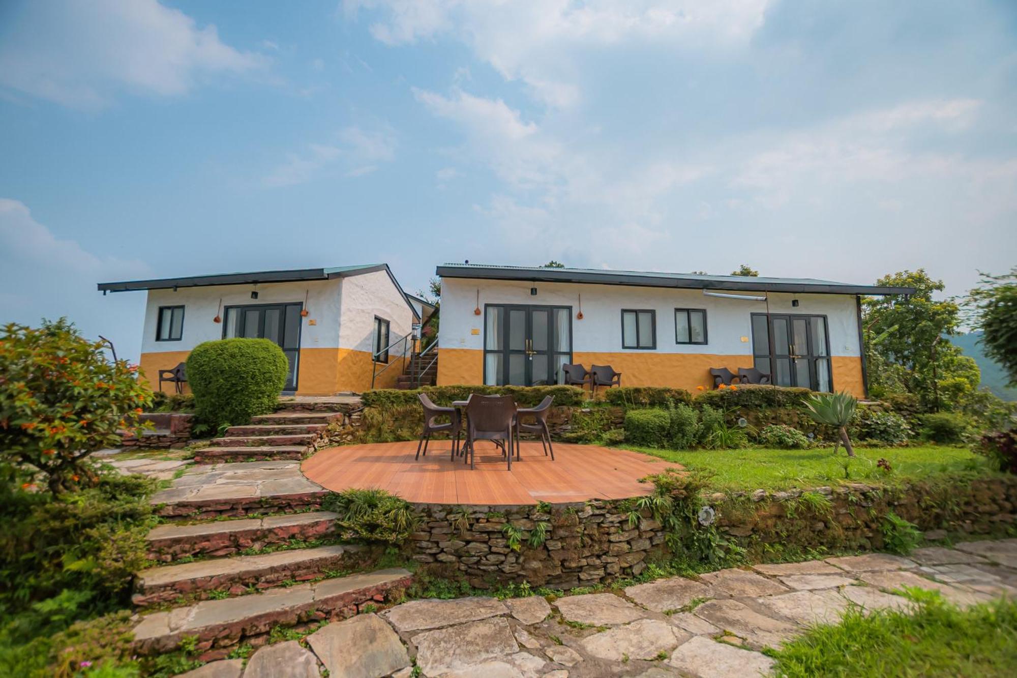 Raniban Retreat Hotel Похара Екстериор снимка