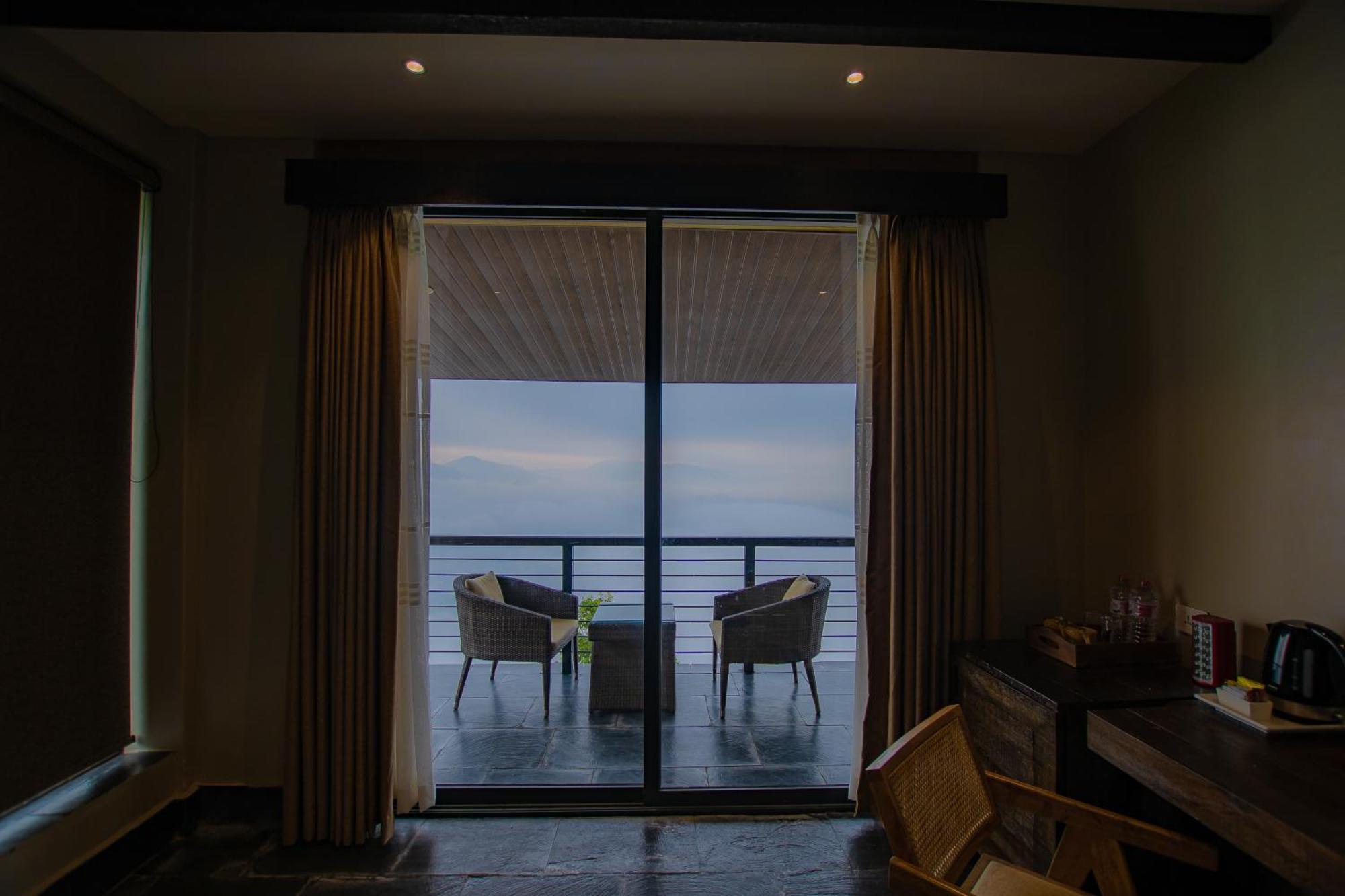 Raniban Retreat Hotel Похара Екстериор снимка