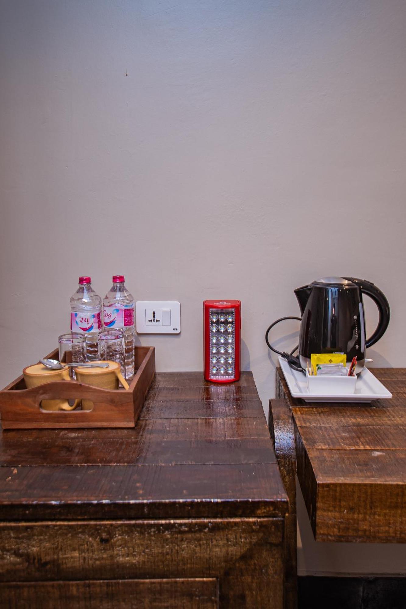 Raniban Retreat Hotel Похара Екстериор снимка